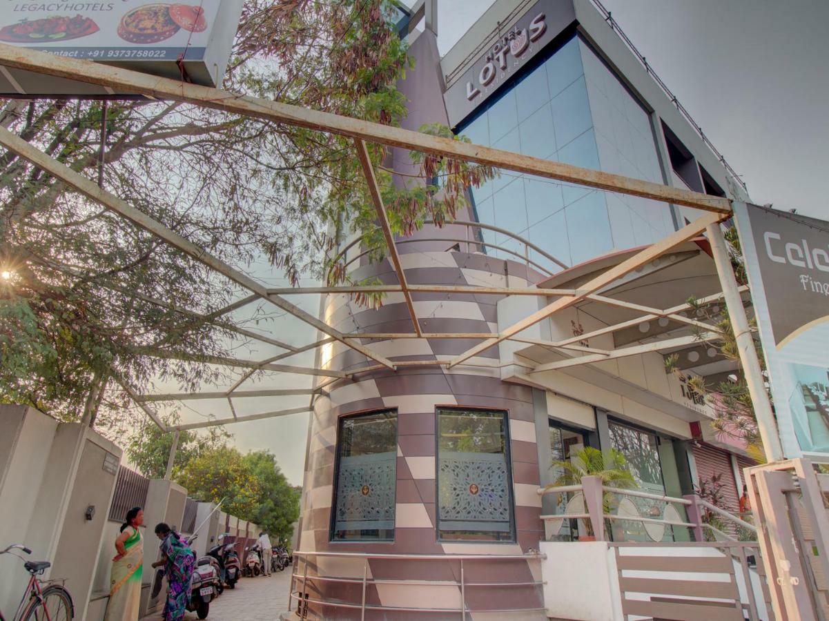 Oyo 35844 Hotel Lotus Residency Sangli Экстерьер фото