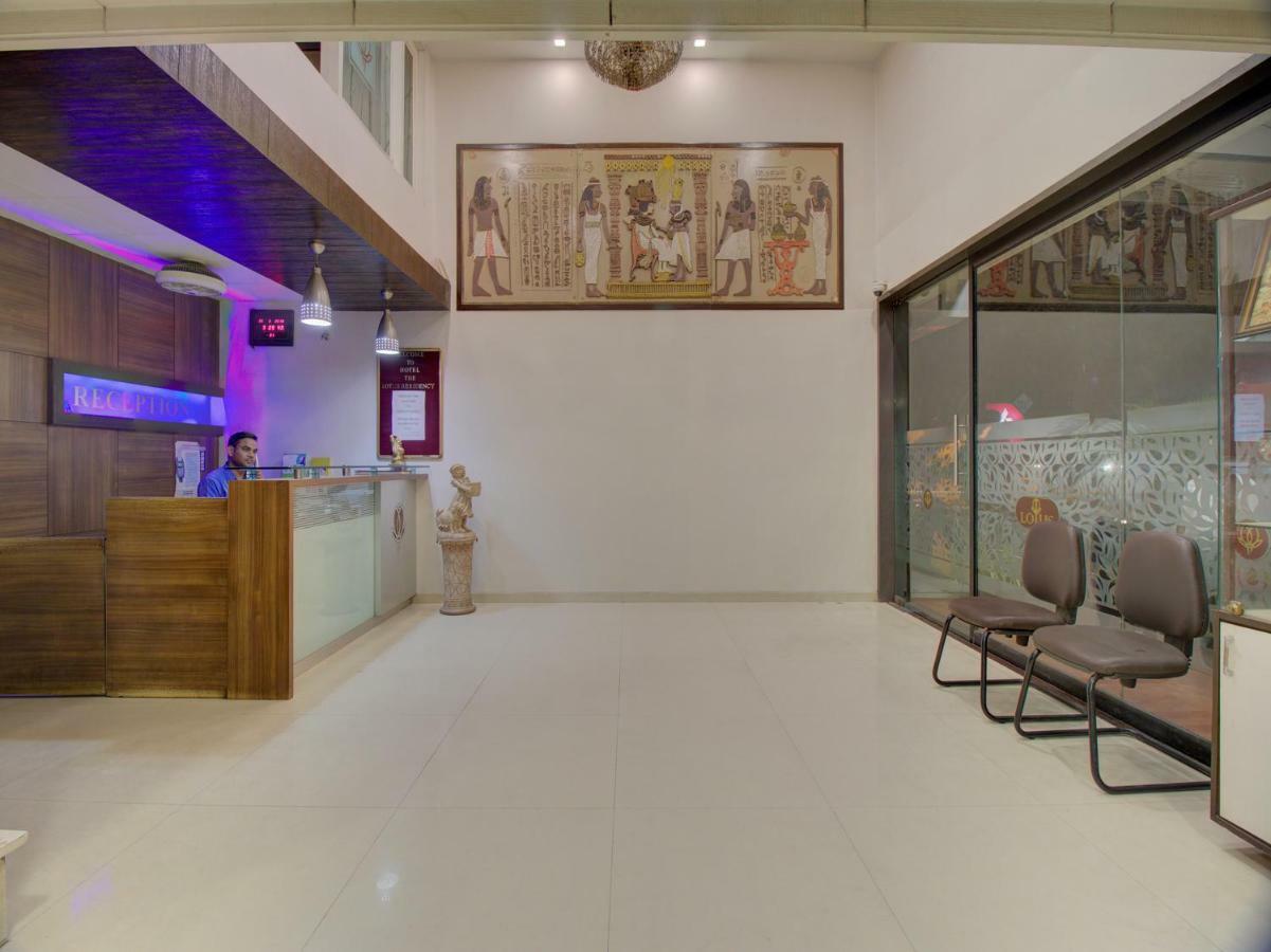 Oyo 35844 Hotel Lotus Residency Sangli Экстерьер фото